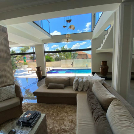 Casa à venda com 4 suítes em Vila Santista, Atibaia, SP
