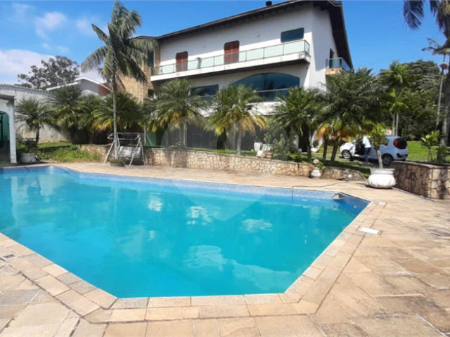 Casa à venda com 4 suítes no condomínio Parque Imperial da Cantareira, Mairiporã - SP