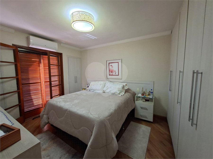 Sobrado à venda com 3 quartos, sendo 1 suíte, em Jardim Bonfiglioli, São Paulo, SP