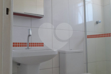 Apartamento à venda com 2 quartos em Vila Romano, São Paulo, SP