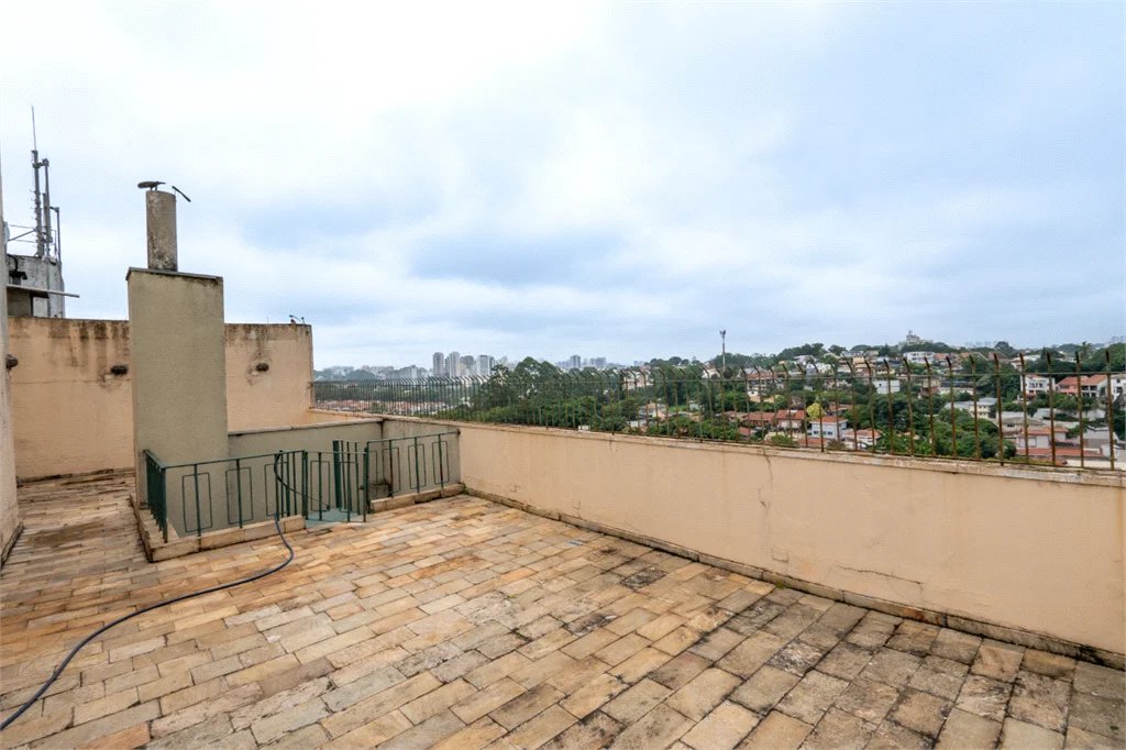 Cobertura à venda com 3 quartos, sendo 1 suíte,  em Vila Pirajussara, São Paulo, SP
