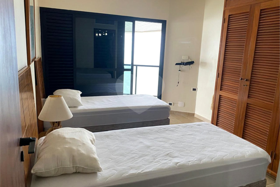 Apartamento à venda com 4 suítes em Jardim Astúrias, Guarujá, SP