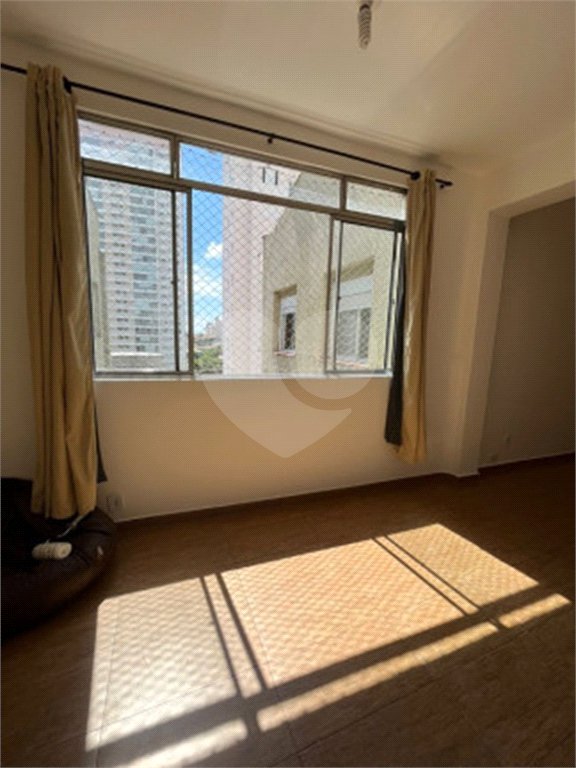 Apartamento à venda com 2 quartos em Aclimação, São Paulo, SP