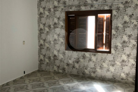Sobrado à venda ou para alugar com 4 quartos, sendo 1 suíte, em Vila Regente Feijó, São Paulo, SP
