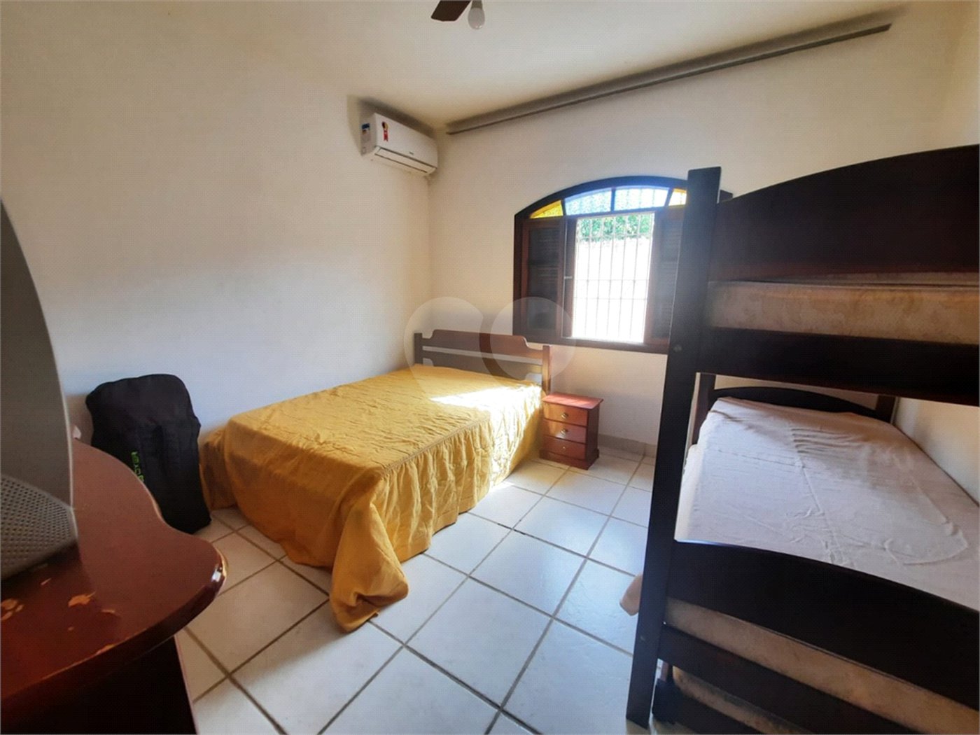 Casa à venda com 3 quartos, sendo 1 suíte,  em Jardim Aruan, Caraguatatuba, SP