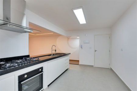 Apartamento à venda com 2 quartos, sendo 1 suíte, em Santo Amaro, São Paulo, SP