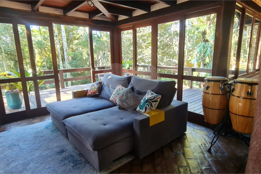 Casa à venda com 4 suítes em Serra da Cantareira, Mairiporã, SP