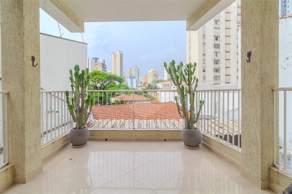 Sobrado à venda com 3 quartos, sendo 1 suíte, em Jardim Vera Cruz, São Paulo, SP