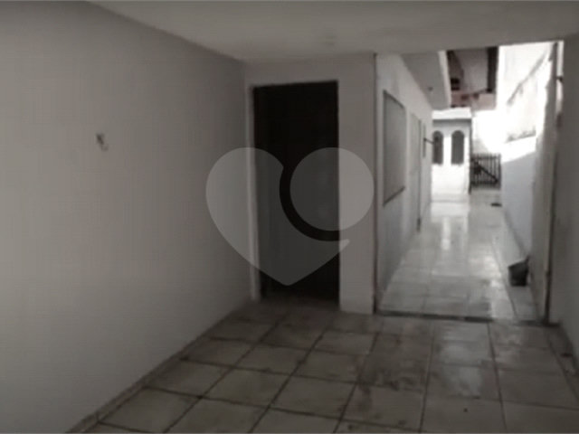 Casa à venda com 3 quartos, sendo 2 suítes,  no condomínio Não, São Paulo - SP