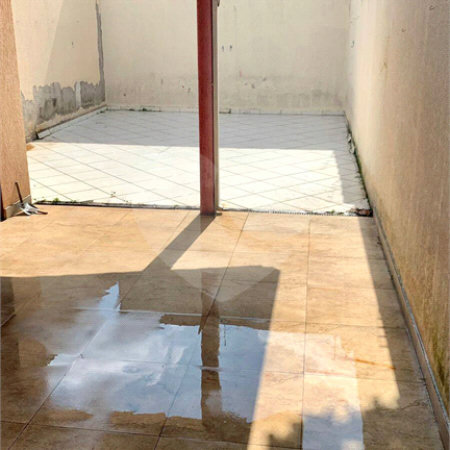 Casa à venda com 3 quartos, sendo 1 suíte, em Vila Figueira, Suzano, SP