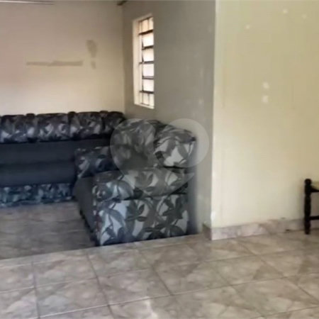 Casa à venda com 3 quartos, sendo 1 suíte,  no Centro, Salto, SP