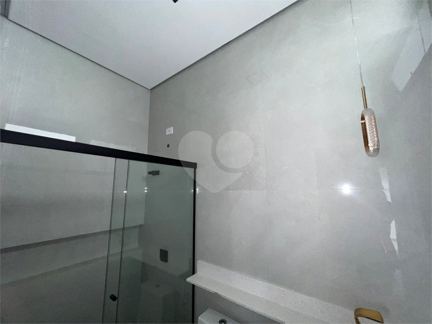 Casa à venda com 3 quartos, sendo 1 suíte, no condomínio Horto Florestal Villagio, Sorocaba - SP