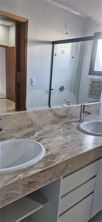 Casa à venda com 3 suítes no condomínio Campos do Conde Ii, Paulínia - SP