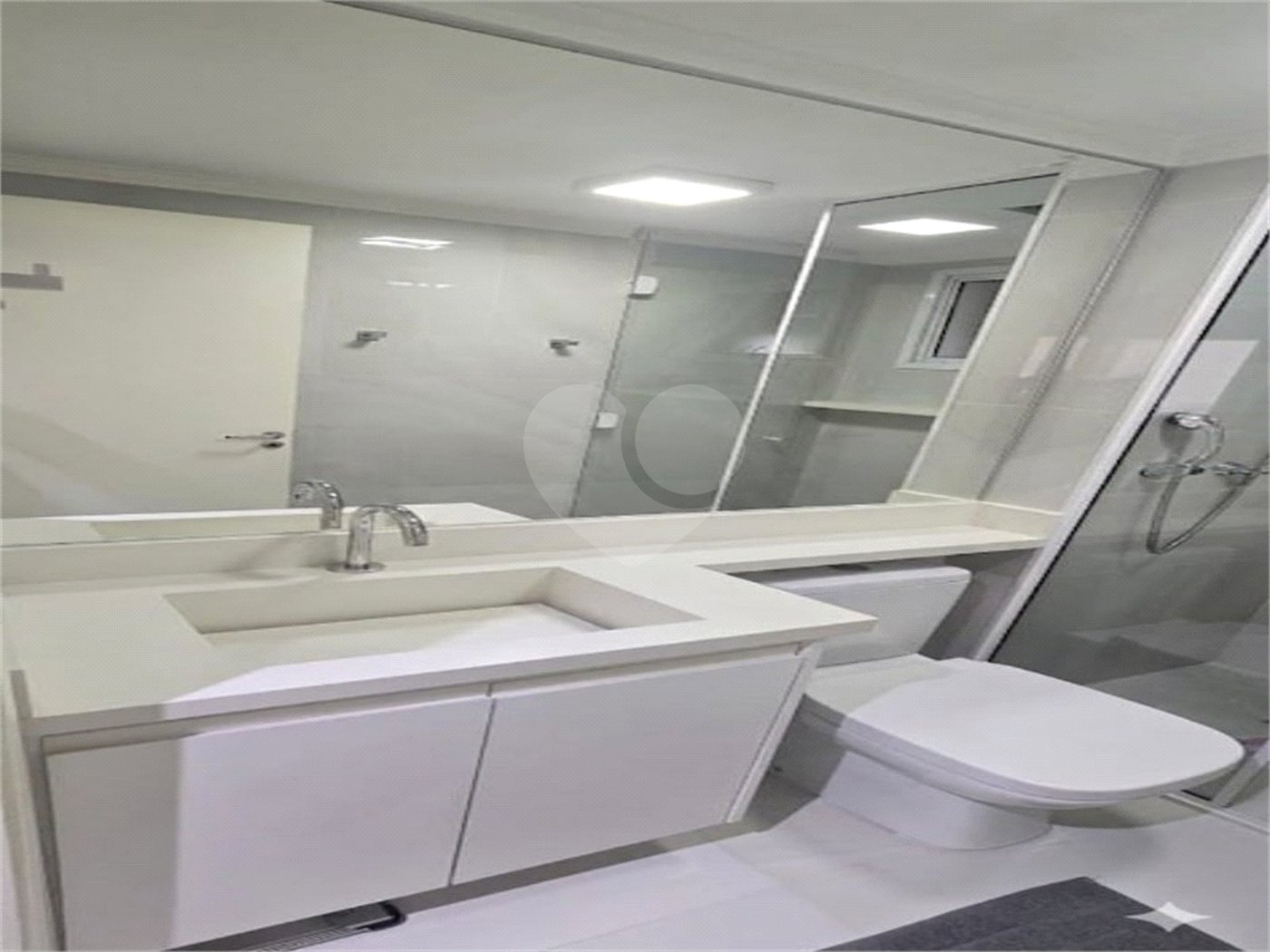 Apartamento à venda com 3 quartos, sendo 1 suíte, em Vila Guilherme, São Paulo, SP