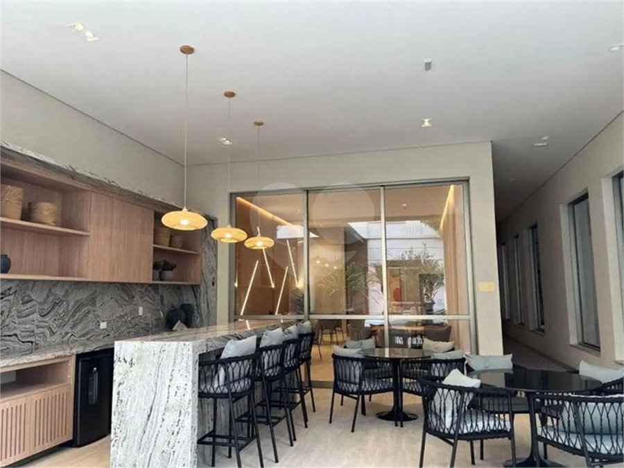 Apartamento à venda com 3 suítes em Vila Romana, São Paulo, SP