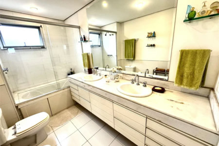 Apartamento à venda com 2 suítes em Parque do Morumbi, São Paulo, SP