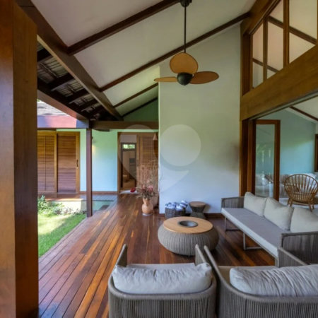 Casa à venda com 4 suítes, no Centro / Arraial D'ajuda, Porto Seguro, BA