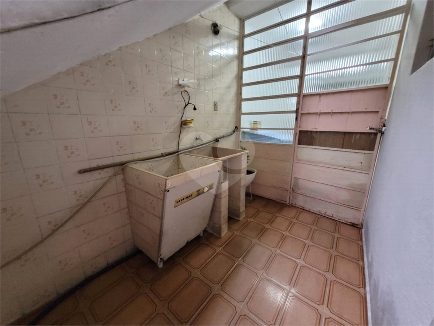 Sobrado à venda com 4 quartos em Vila Jurema, Ferraz de Vasconcelos, SP