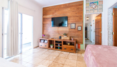 Casa à venda com 3 quartos, sendo 1 suíte,  em Chácara Monte Alegre, São Paulo, SP
