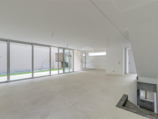 Casa à venda com 4 suítes no condomínio Garda, São Paulo - SP