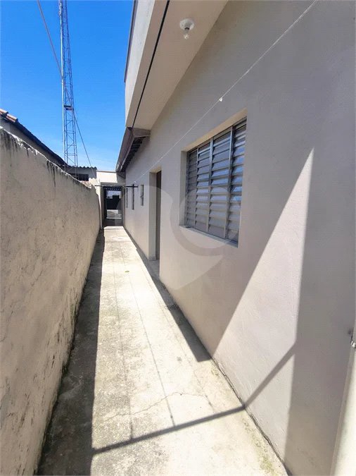Casa para Locação no Jardim Pau Preto – Indaiatuba/SP - 3 dormitórios, quintal e garagem com portão manual