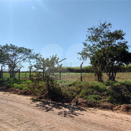 Sítio à venda com 2 suítes em Buru, Salto, SP