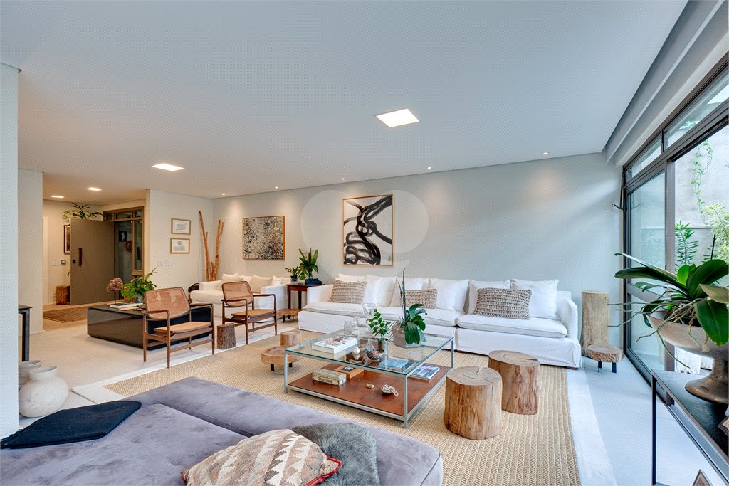 Casa à venda com 3 suítes em Alto da Boa Vista, São Paulo, SP