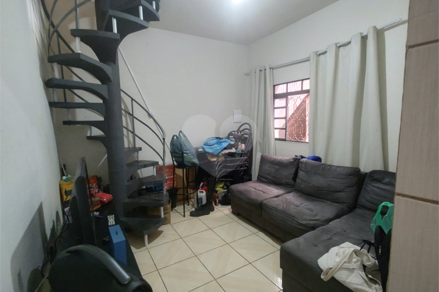 Sobrado à venda com 3 quartos no Brasilândia, São Paulo, SP
