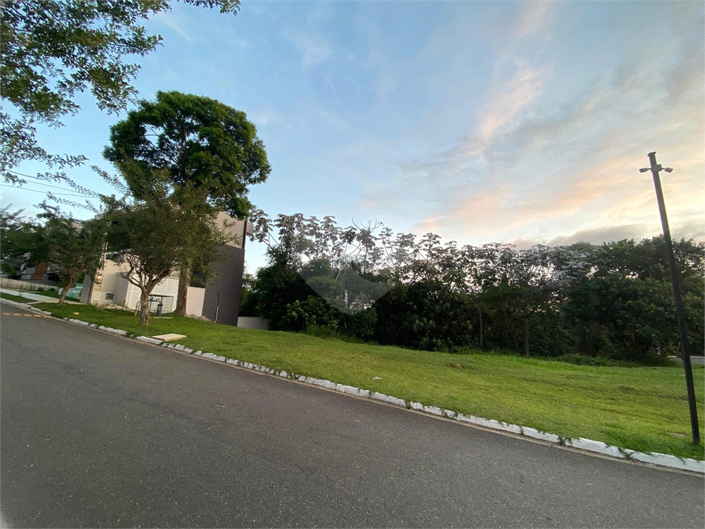 Terreno à venda em Mogi Moderno, Mogi das Cruzes, SP