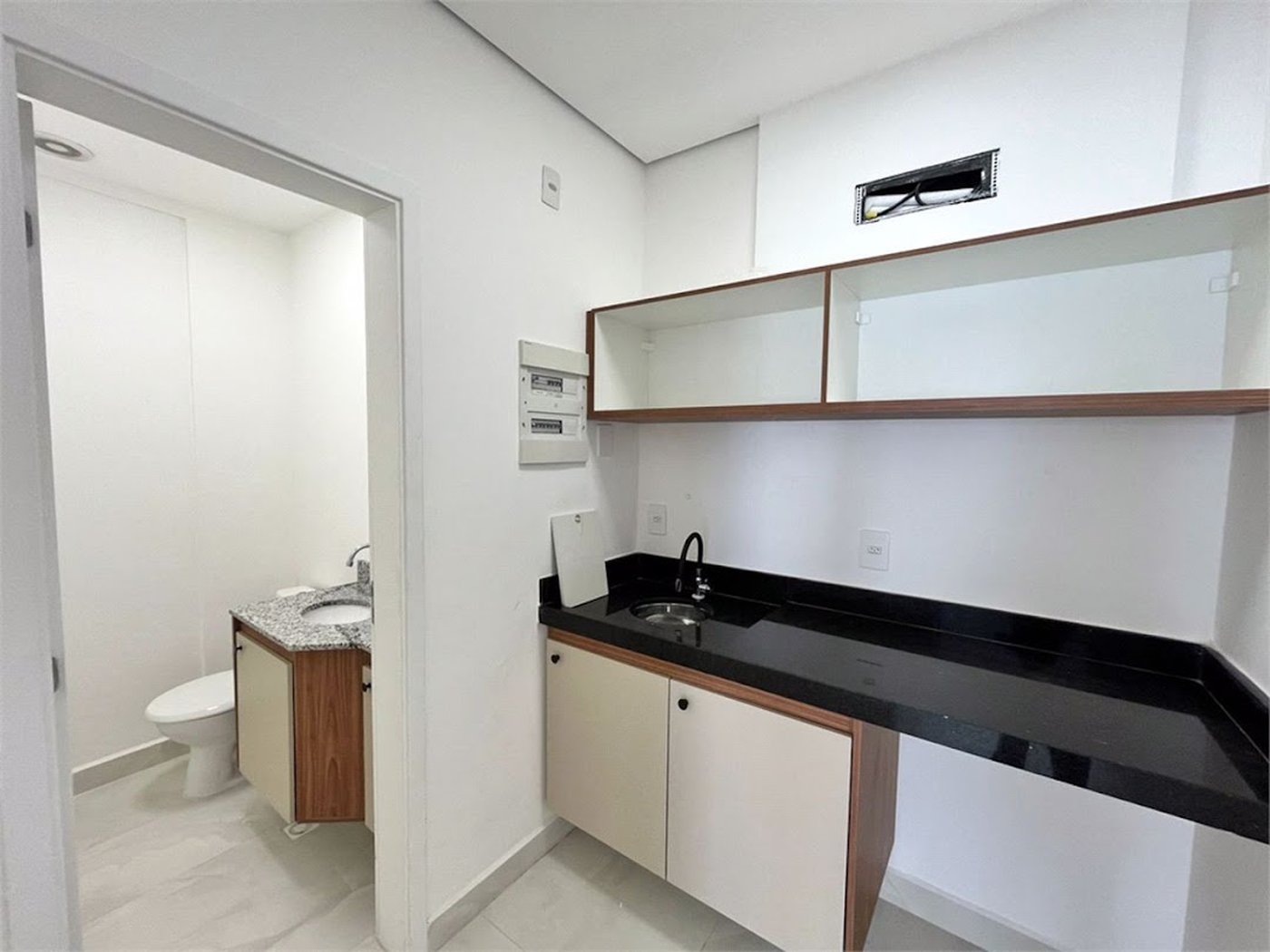 Sala, 42 m² - venda por R$ 300.000,00 ou aluguel por R$ 3.289,63/ano - Vila Matias - Santos/SP