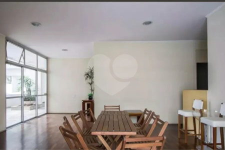 Apartamento à venda com 4 quartos, sendo 1 suíte, em Perdizes, São Paulo, SP