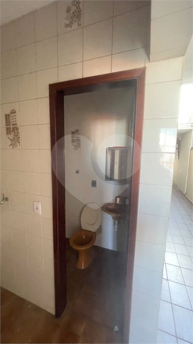 Sobrado à venda com 4 quartos, sendo 1 suíte,  em Jardim Ester Yolanda, São Paulo, SP