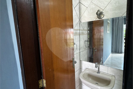 Casa à venda com 3 quartos, sendo 1 suíte, no condomínio Village da Posse, Rio de Janeiro - RJ