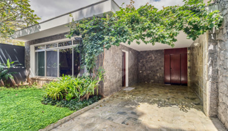 Casa Térrea à venda com 3 quartos, sendo 1 suíte, em Alto da Boa Vista, São Paulo, SP