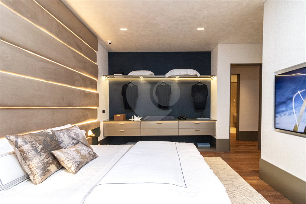 Apartamento à venda com 4 suítes em Jardim Guedala, São Paulo, SP