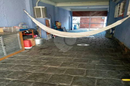 Casa à venda com 5 quartos, sendo 1 suíte, em Campo Grande, Rio de Janeiro, RJ