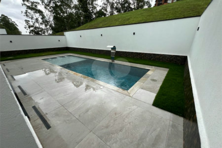 Casa à venda com 4 quartos, sendo 3 suítes,  no condomínio Mosaico Essence - Fase 1, Mogi das Cruzes - SP