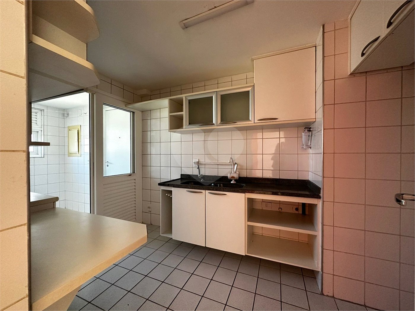 Apartamento à venda com 3 quartos, sendo 1 suíte, em Vila Andrade, São Paulo, SP