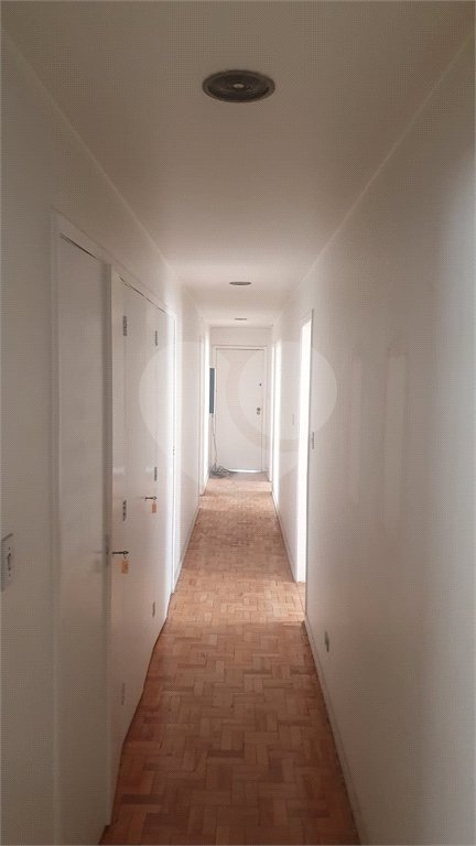 Apartamento à venda com 3 quartos, sendo 2 suítes, em Jardim Paulista, São Paulo, SP