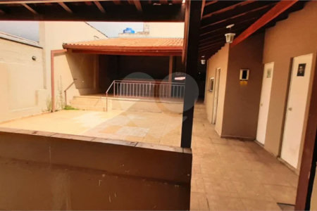 Casa Térrea à venda com 3 quartos no Centro, Vinhedo, SP