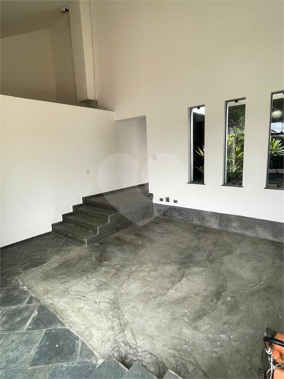 Sobrado à venda com 3 quartos, sendo 1 suíte,  em Jardim Armênia, Mogi das Cruzes, SP