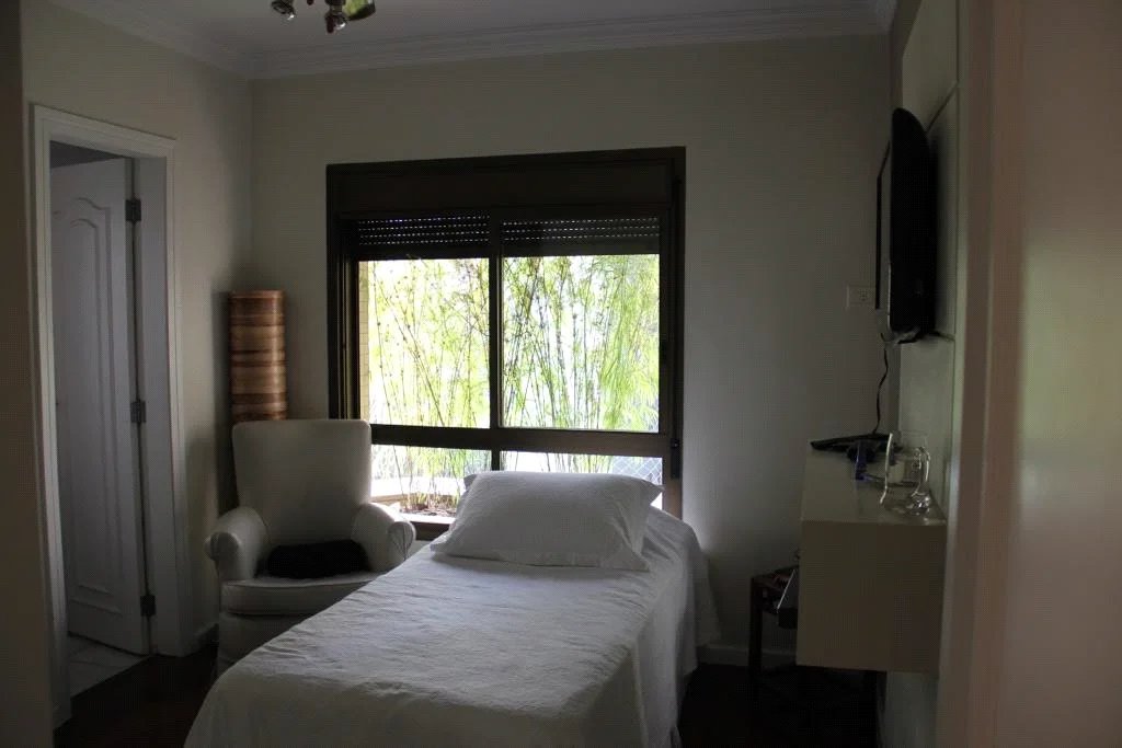 Apartamento à venda com 4 suítes em Vila Suzana, São Paulo, SP