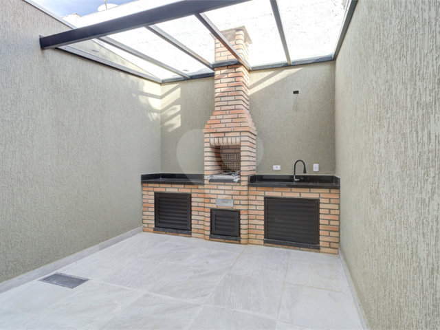 Sobrado à venda com 3 quartos, sendo 1 suíte,  em Alto da Boa Vista, São Paulo, SP