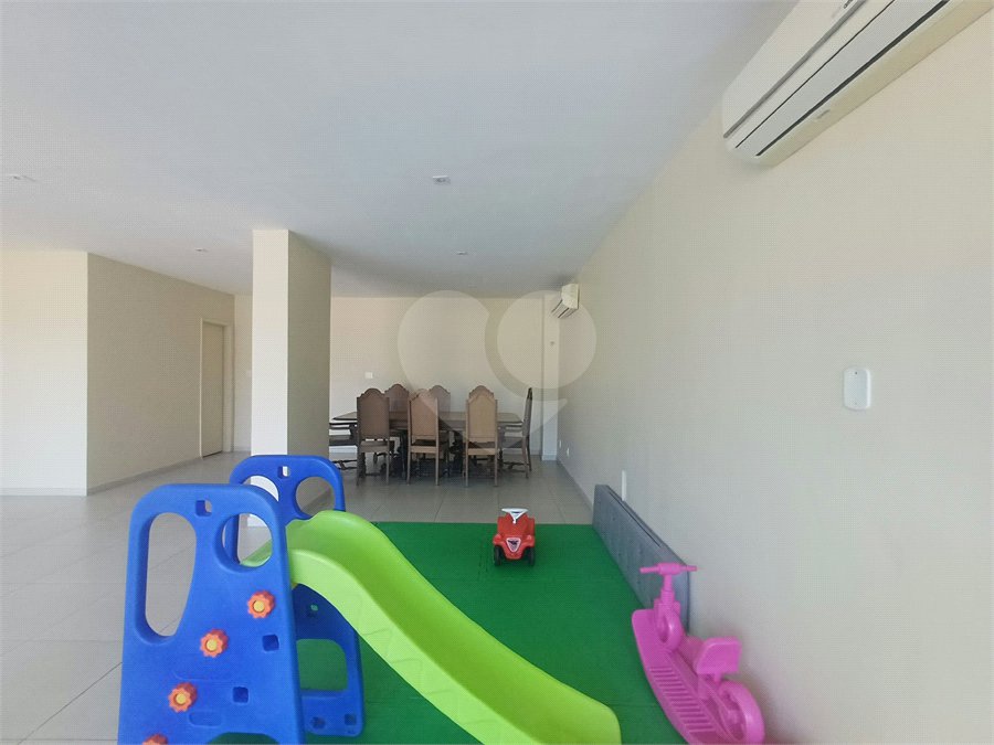 Apartamento à venda com 3 quartos, sendo 1 suíte,  em Lagoa, Rio de Janeiro, RJ