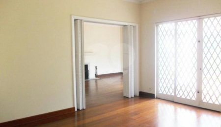 Casa à venda com 3 quartos, sendo 1 suíte,  no condomínio Praça Pero Vaz de Caminha,260, São Paulo - SP