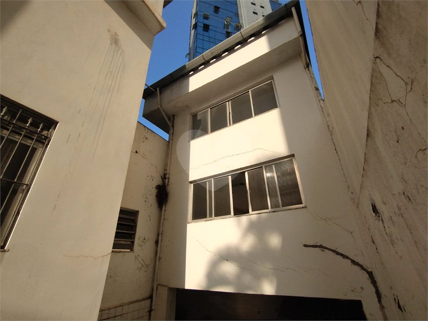 Sobrado à venda com 7 quartos, sendo 6 suítes, em Aclimação, São Paulo, SP