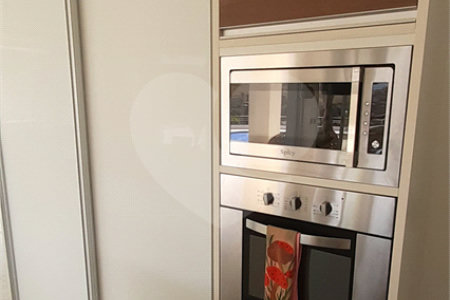 Casa à venda com 5 suítes em Tanque, Atibaia, SP