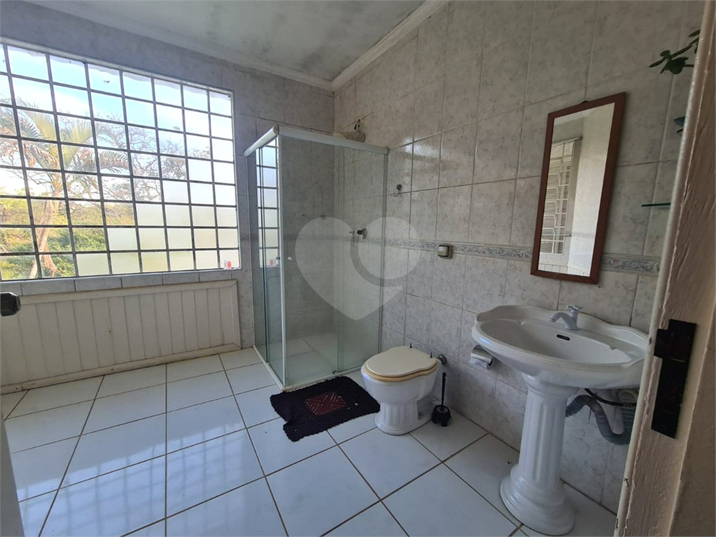 Casa à venda com 3 quartos, sendo 1 suíte, no Centro, Araçoiaba da Serra, SP