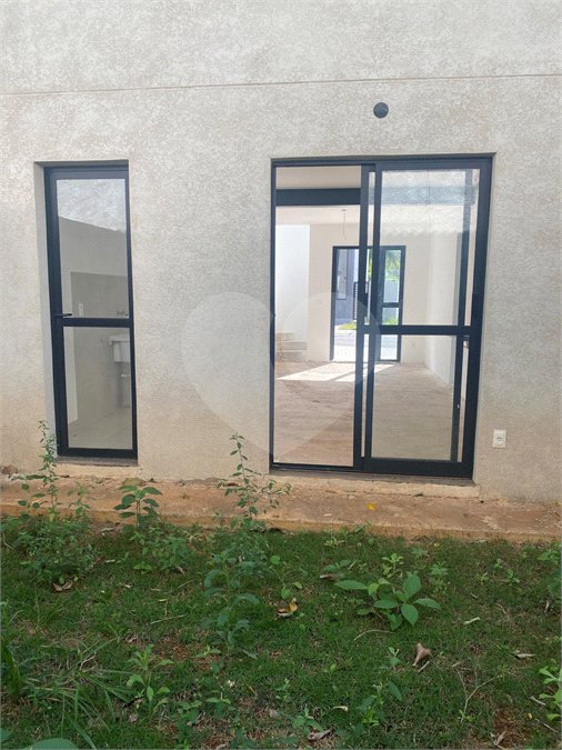 Casa à venda com 2 suítes no condomínio Vila Ilha de Creta, Valinhos - SP