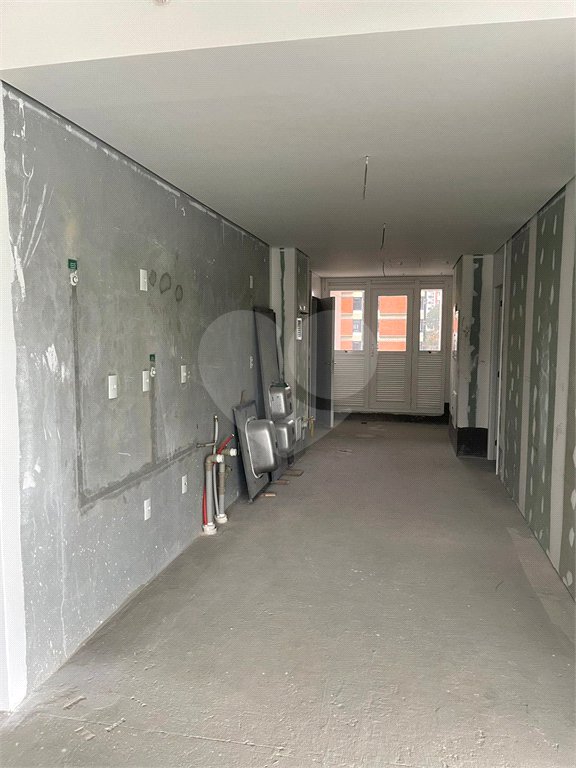 Apartamento à venda com 3 suítes em Moema, São Paulo, SP